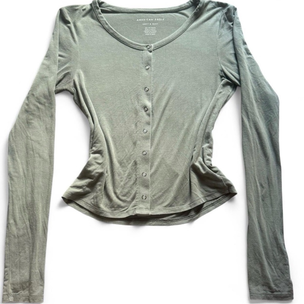 American Eagle Outfitters Sage Button-Up Blouse